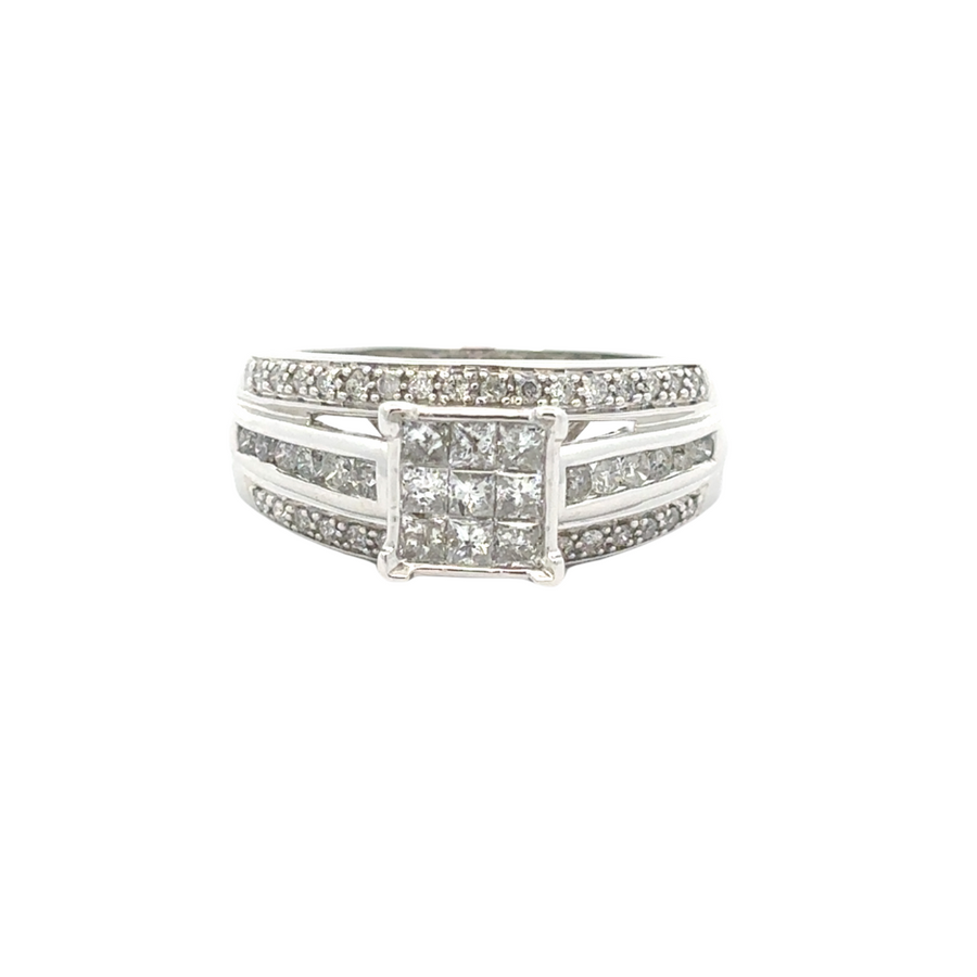 10k gold WG ring with a brilliant 1-carat diamond centerpiece