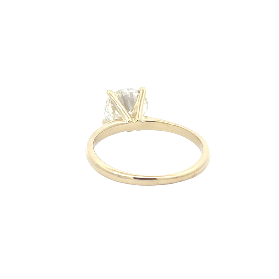 Timeless solitaire ring with 1.54 CT lab diamond in a classic 14K yellow gold setting