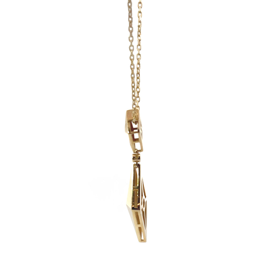 Close-up of 14k gold chain with adjustable clasp

