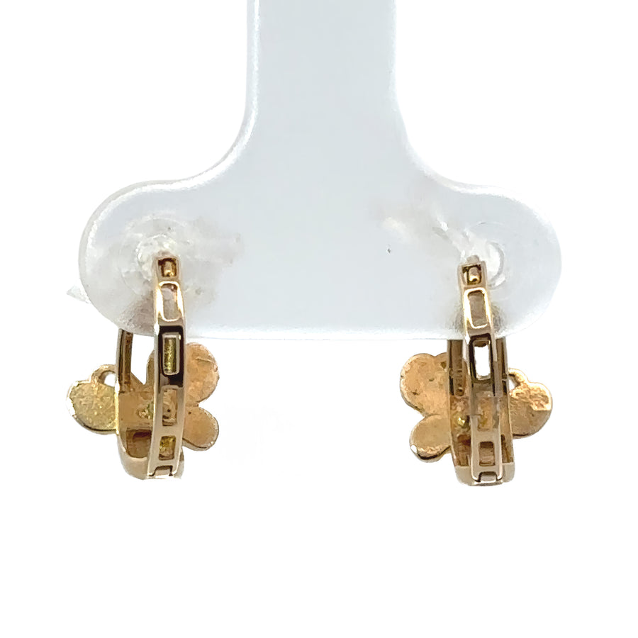 Hypoallergenic gold earrings with butterfly motif for infants