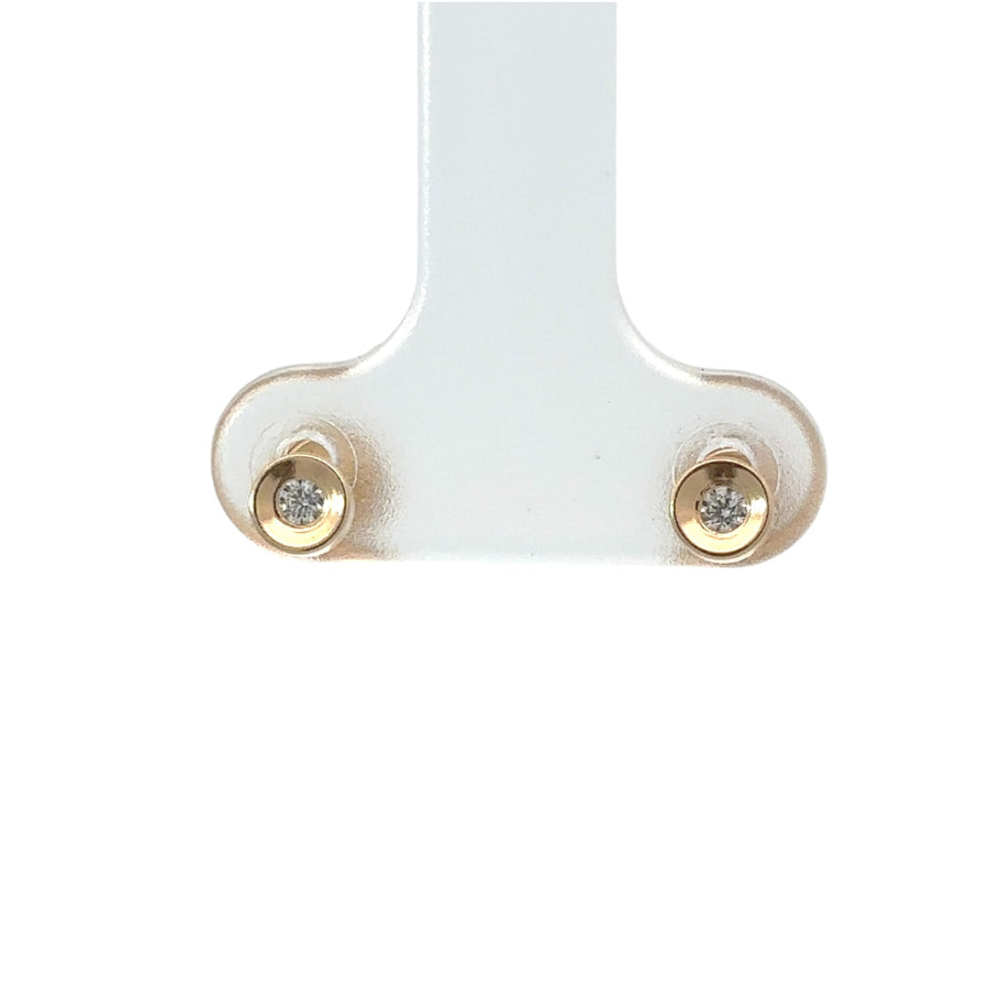 Elegant stud earrings for women and babies in gold