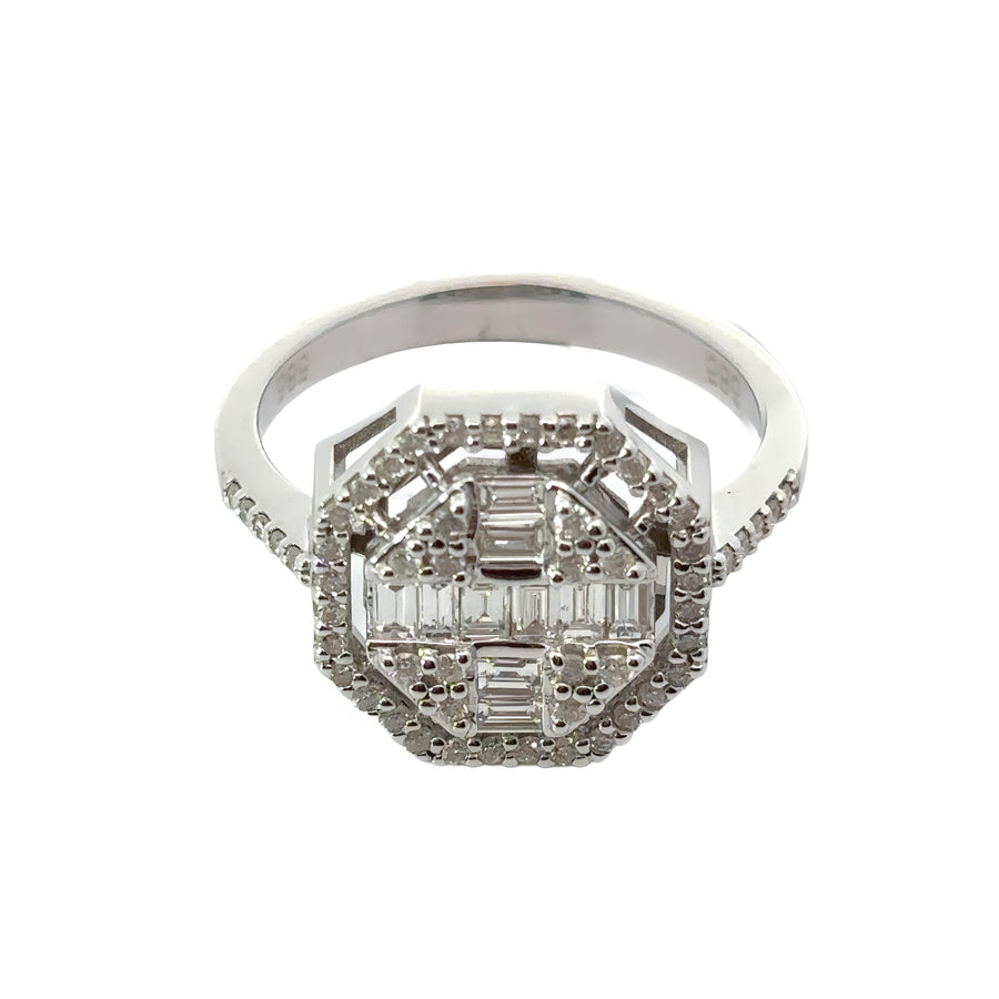 Elegant diamond ring in solid 14k gold, size 6
