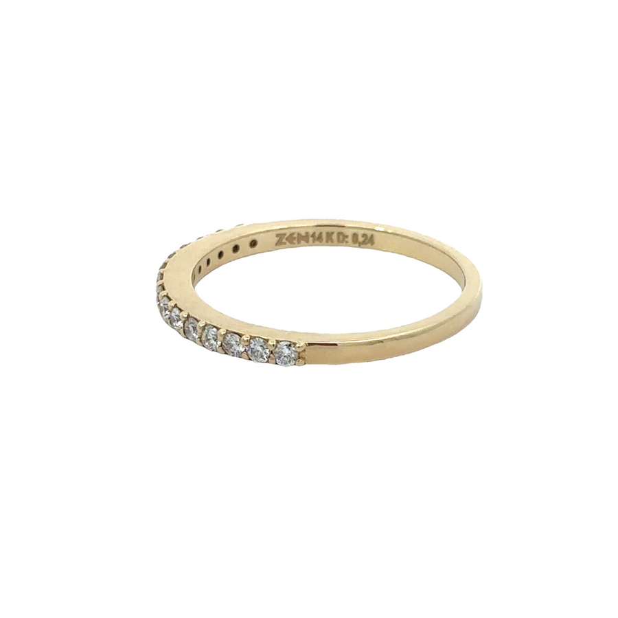 Close-up of 14k gold diamond ring size 6.5 with subtle sparkle