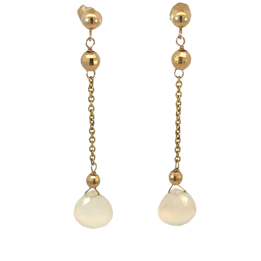 Detailed close-up of quartz gemstones in 14k gold