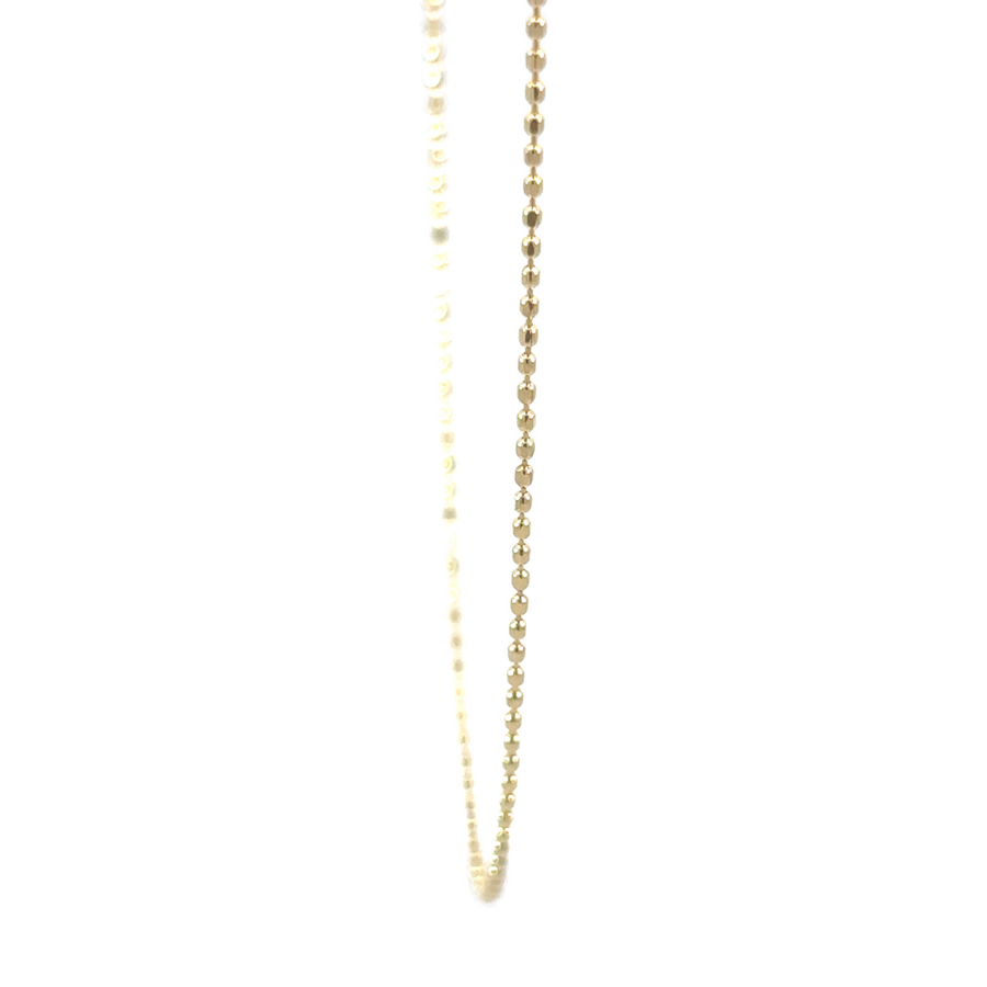 Elegant 22-inch unisex gold necklace with intricate design