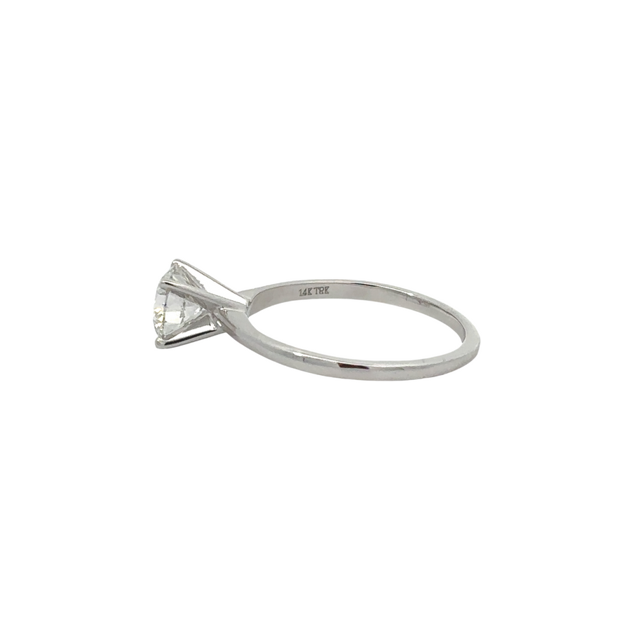Close-up of lab-grown diamond ring with brilliant clarity