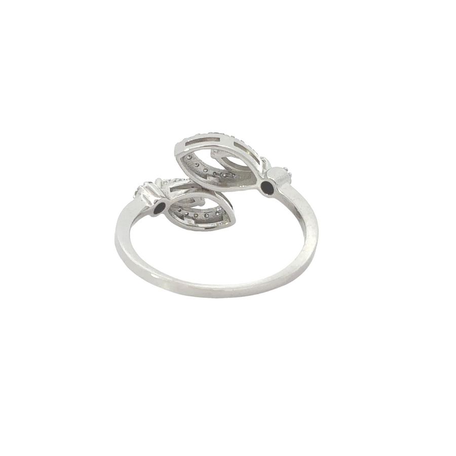 Women's open oval diamond ring in 14k gold