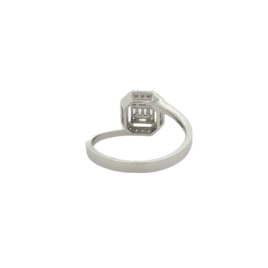 Size 7 14k gold ring adorned with dazzling all-over cubic zirconia