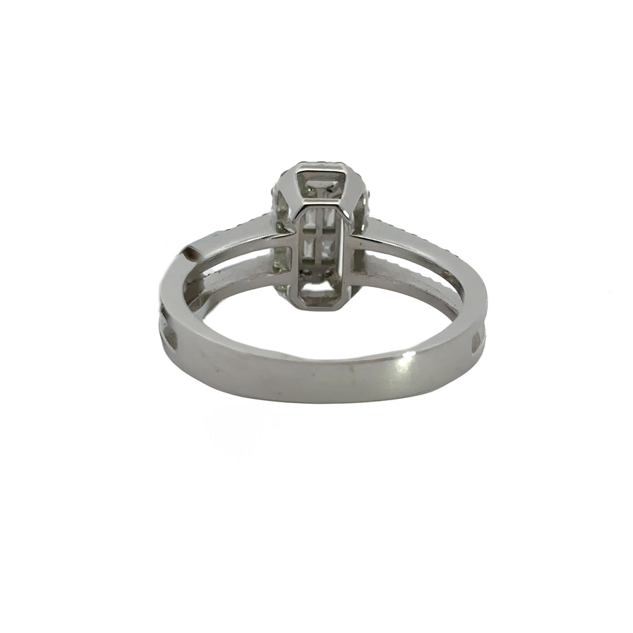 Side view of 14k gold diamond ring with polished band