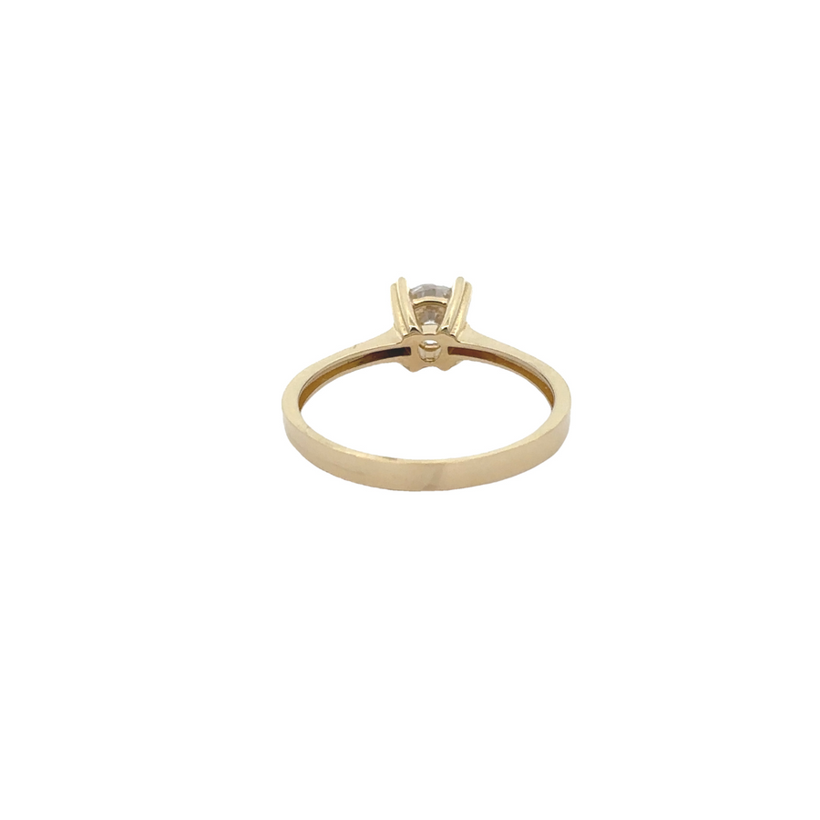 Adjustable gold necklace with square pendant detail