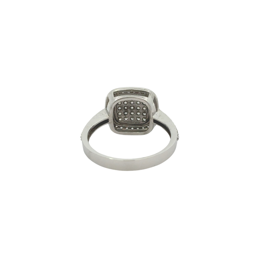 Elegant size 7 ring featuring a sparkling square cubic zirconia