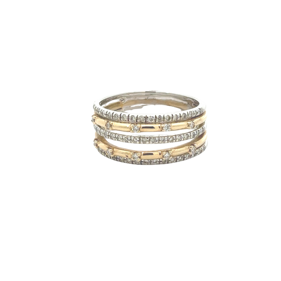 Two-tone 14k gold ring with brilliant diamonds close-up