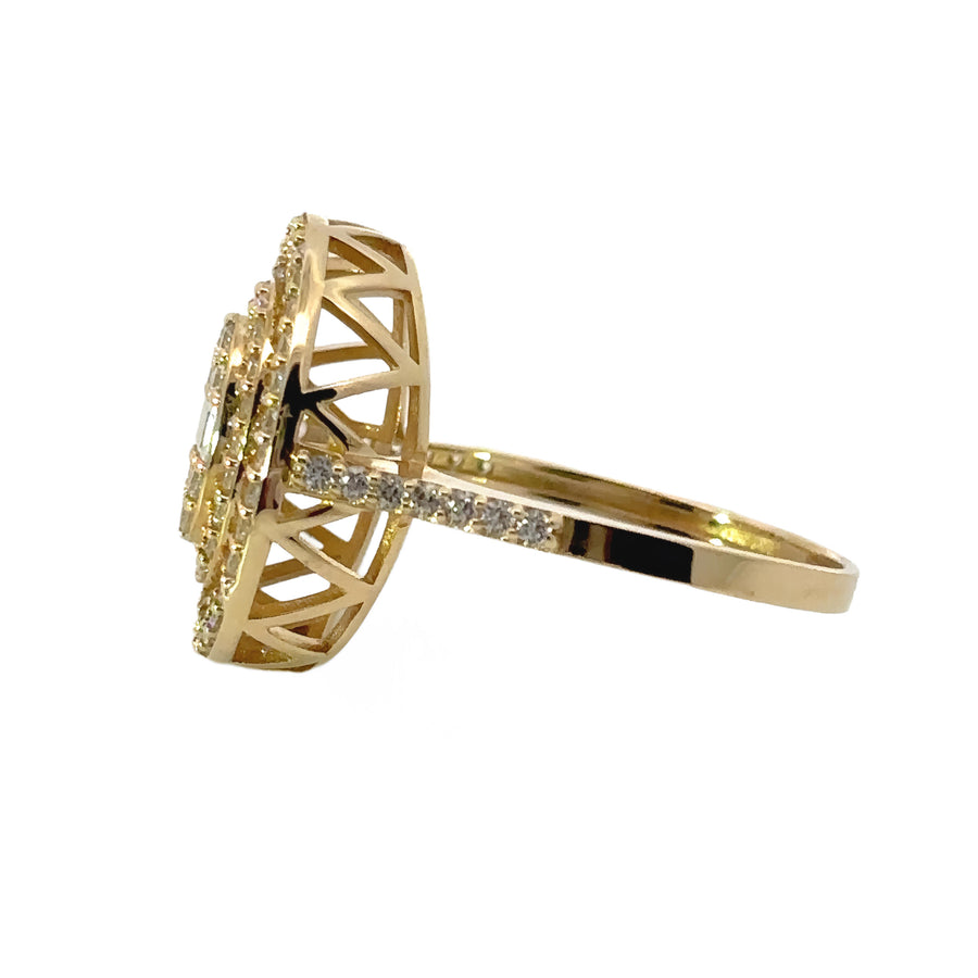 Side profile of 14k gold solitaire ring with sparkling stone