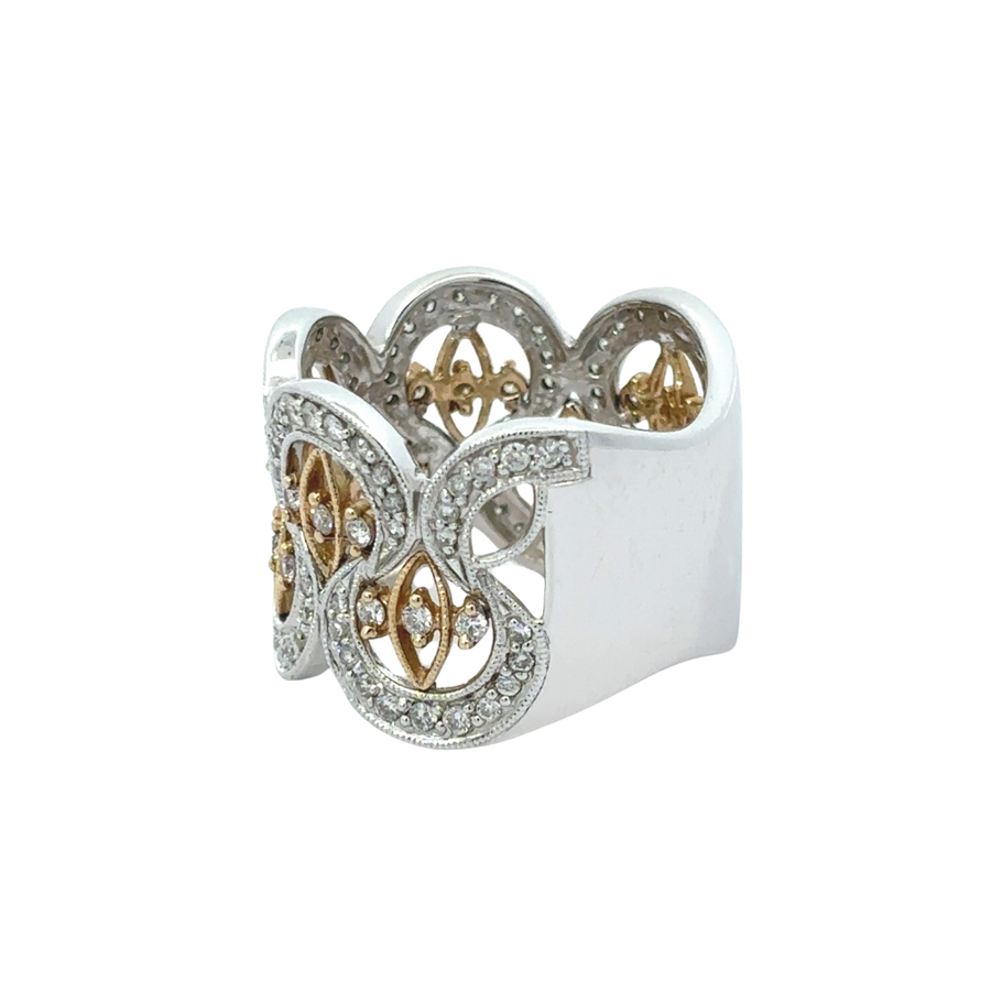 Elegant 14k white gold ring with sparkling diamonds