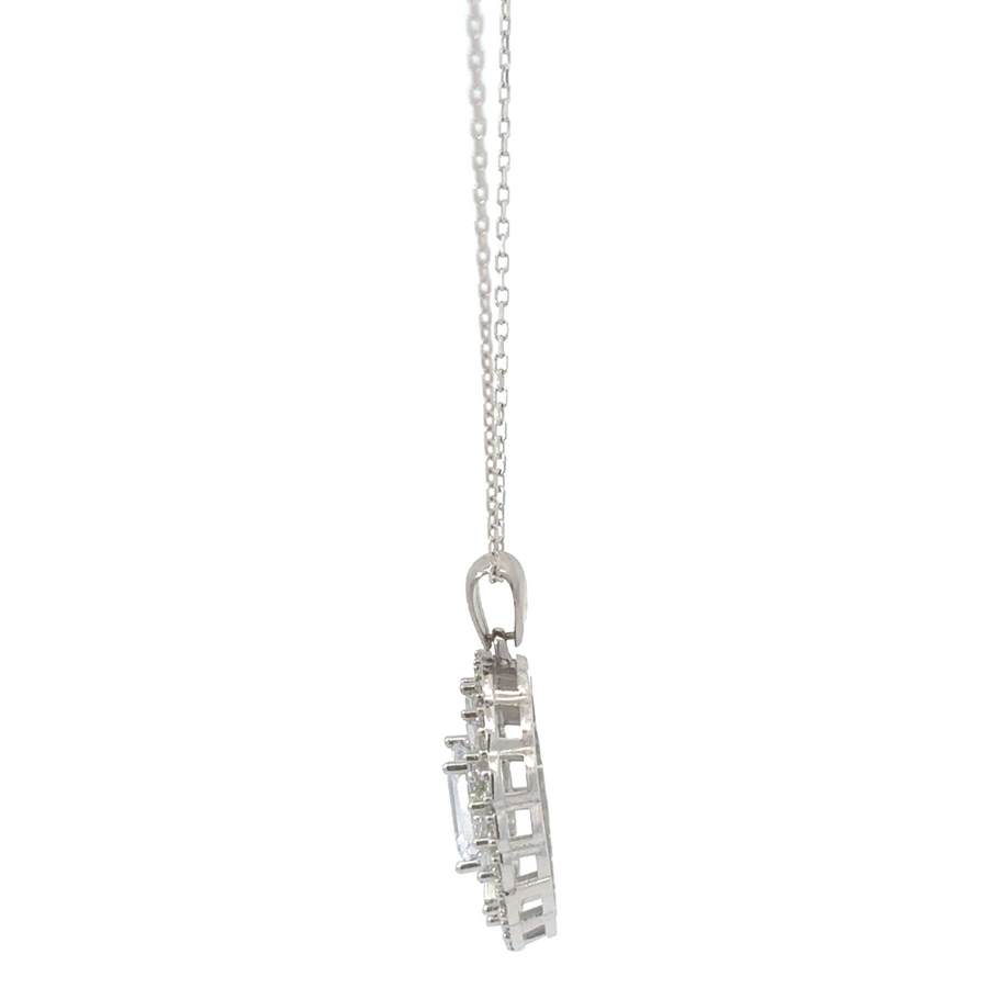 Adjustable white gold necklace with sparkling cubic zirconia