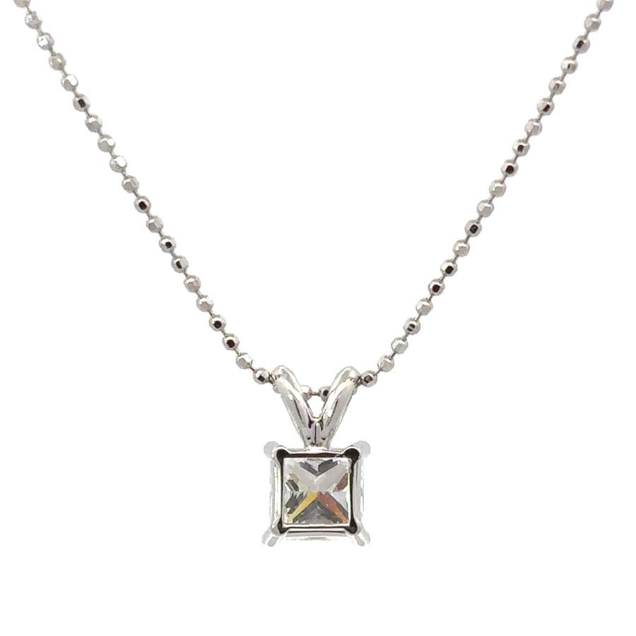 Timeless 14k white gold pendant with a 0.98 CT lab diamond, a symbol of elegance and sustainability.
