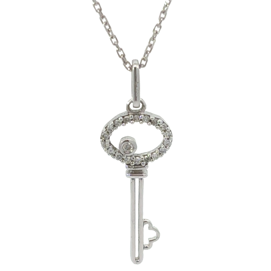 14k white gold pendant with diamond