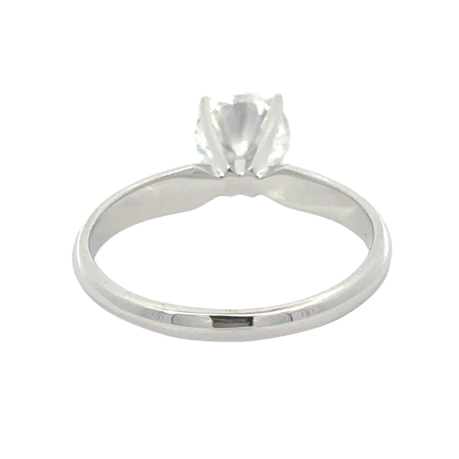 Close-up view of sustainable 1.00-carat diamond ring in white gold