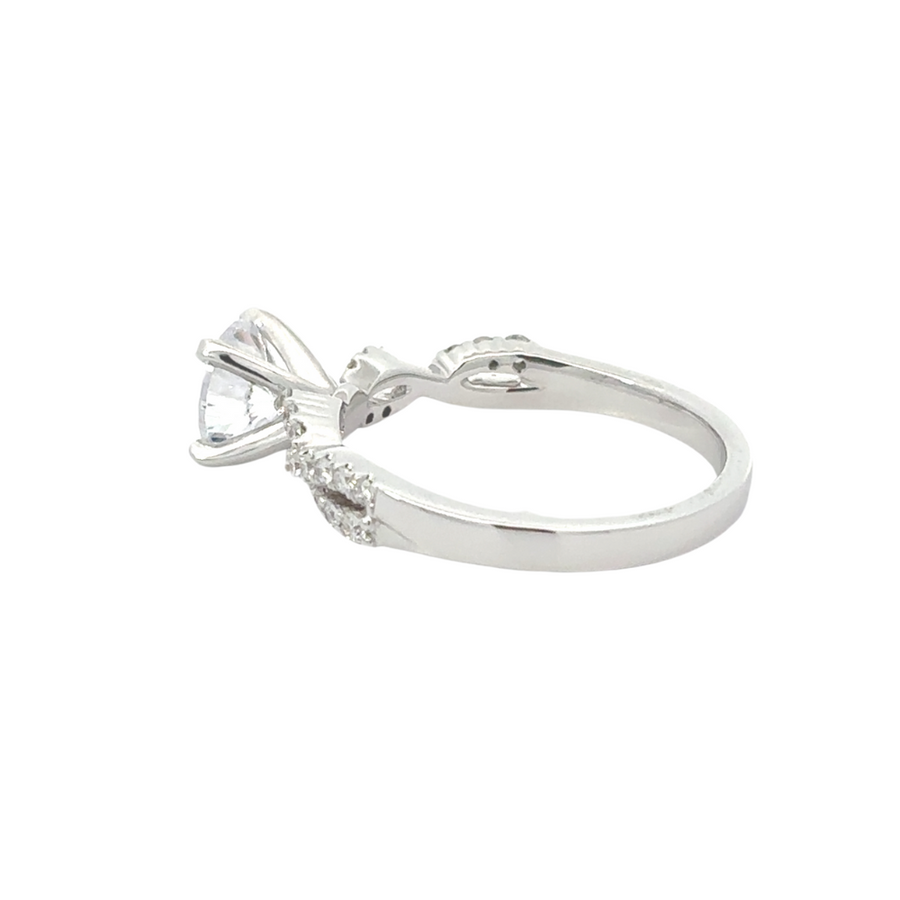 Size 7 ring with bold CZ and diamond sparkle