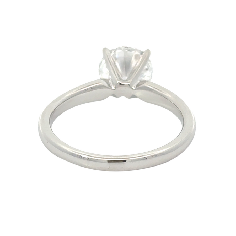 Classic white gold ring with ethical 2.00-carat lab diamond