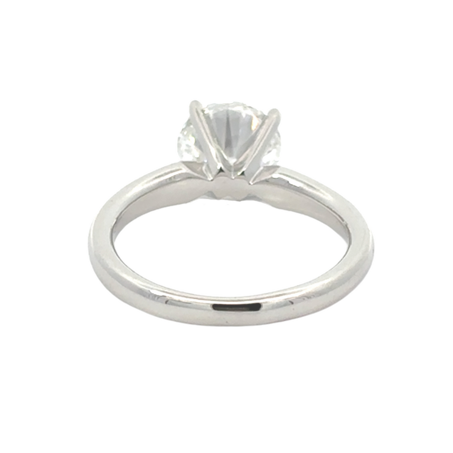 Elegant women's ring with sustainable 2.00 CT lab diamond in white gold