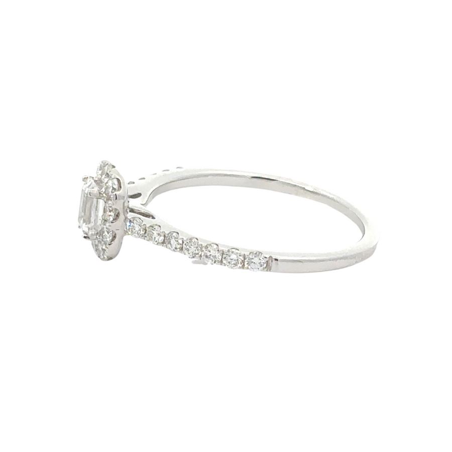 Women’s size 7 ring with 0.49 CT CZ and 0.24 CT diamonds