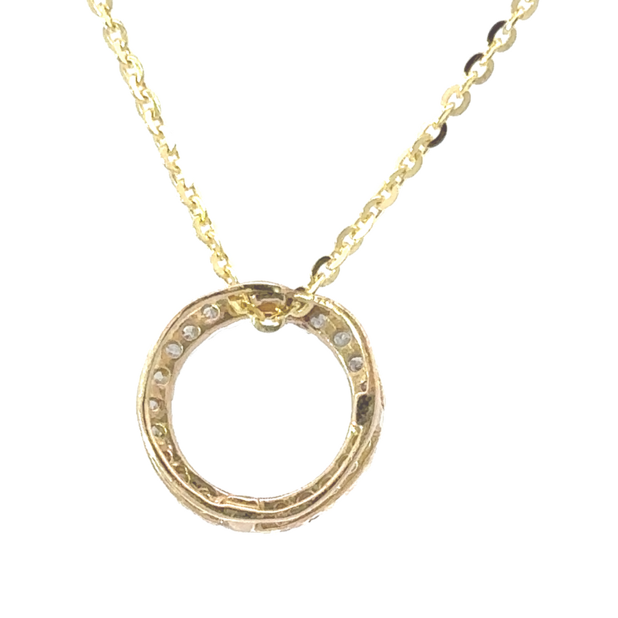 Pendant showcasing 0.25 carats of diamonds in gold setting