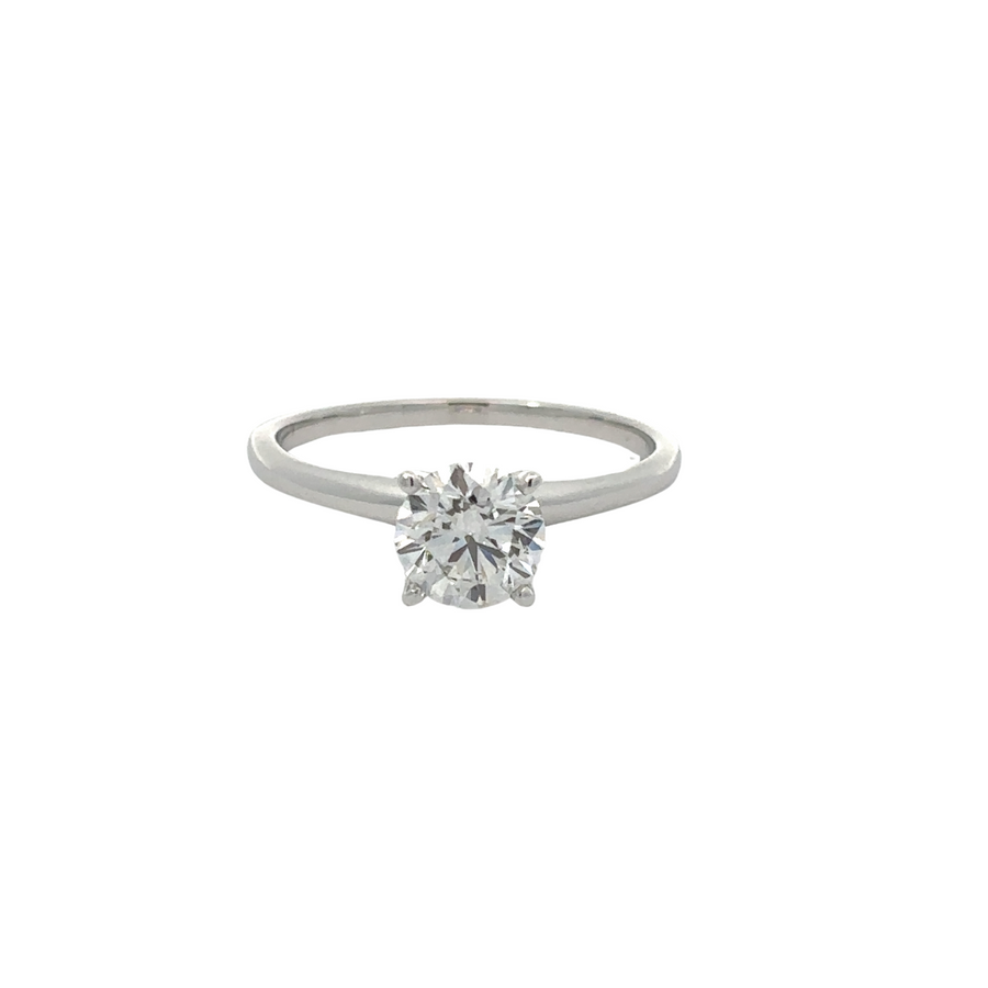 Lab diamond engagement ring in 14k gold