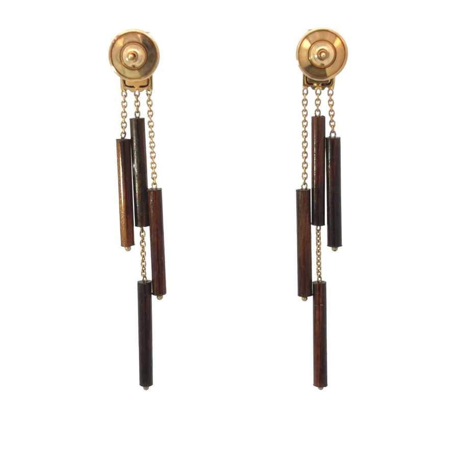 Elegant 18k gold earrings inspired by bamboo design
