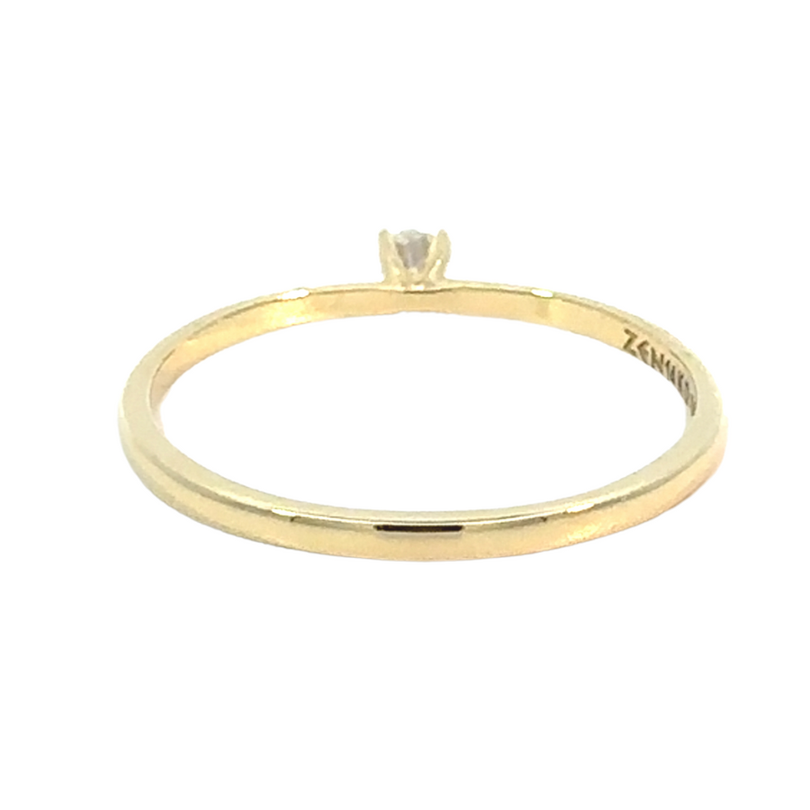 18k Gold Ring with Center Diamond – Size 7