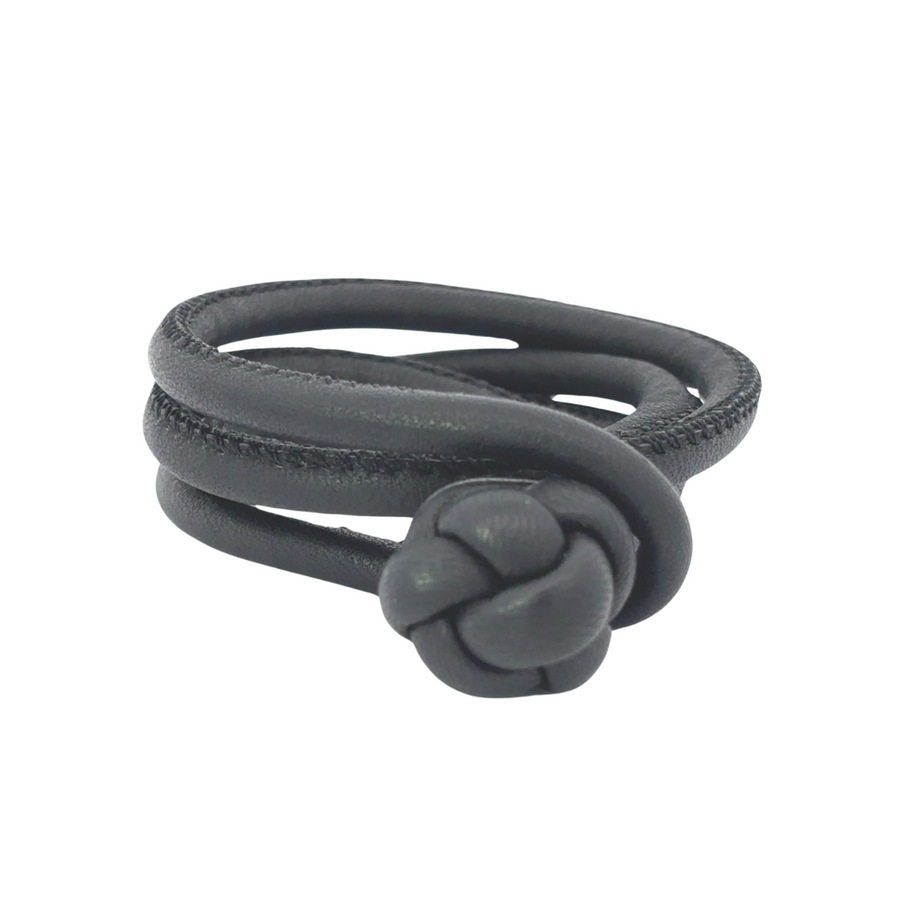 Minimalist unisex bracelet made of black leather