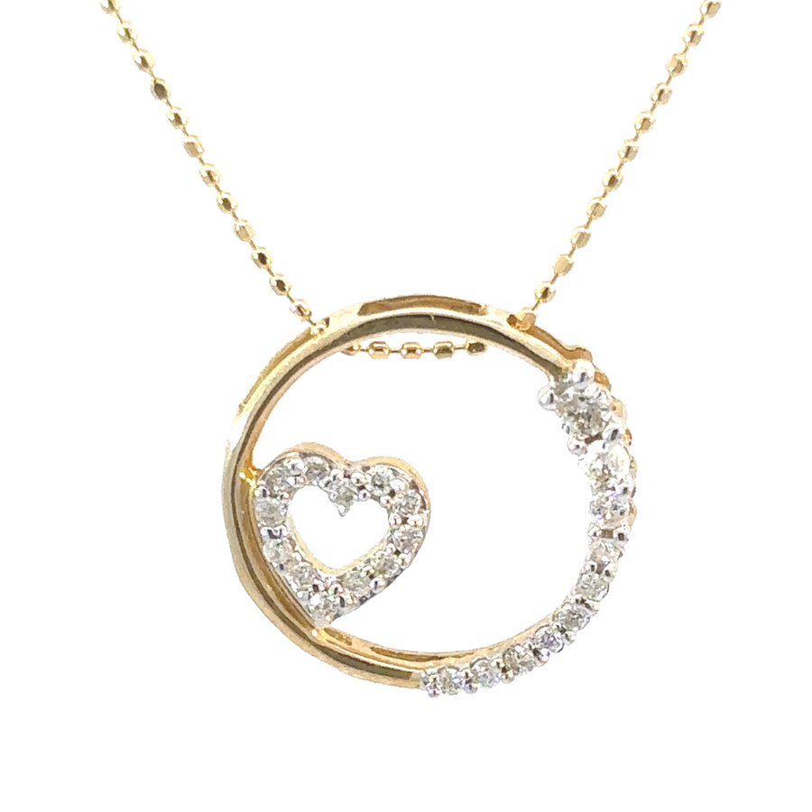 Diamond circle pendant with 0.25 carats – front view