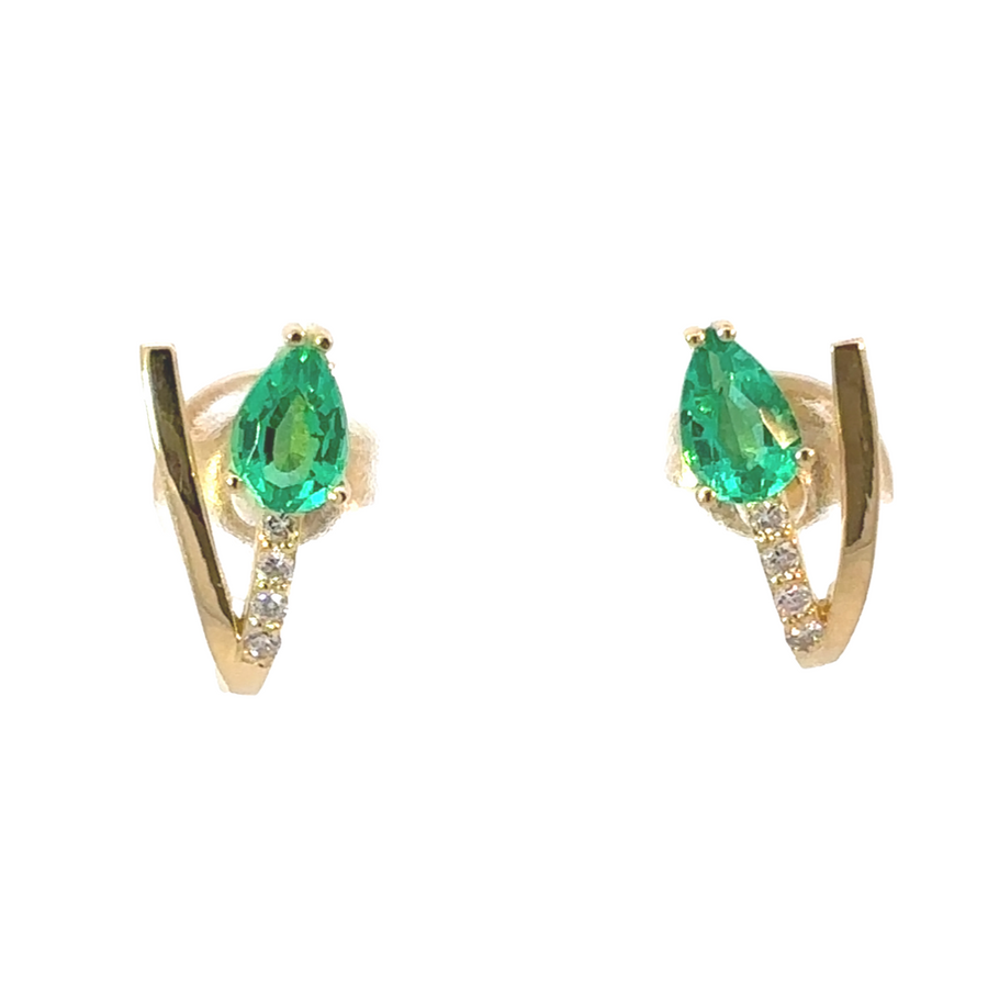 Gold stud earrings with green emerald gemstones