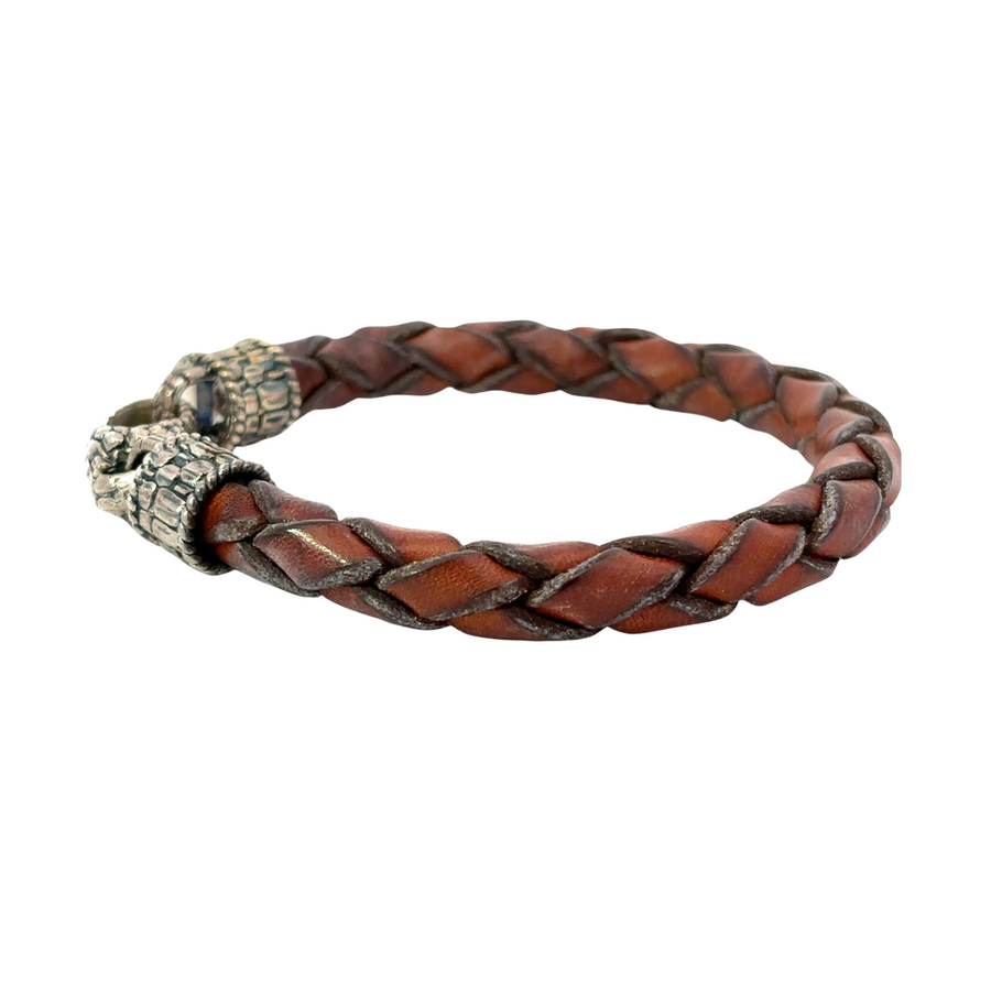 Rugged leather bracelet for men with minimalist design