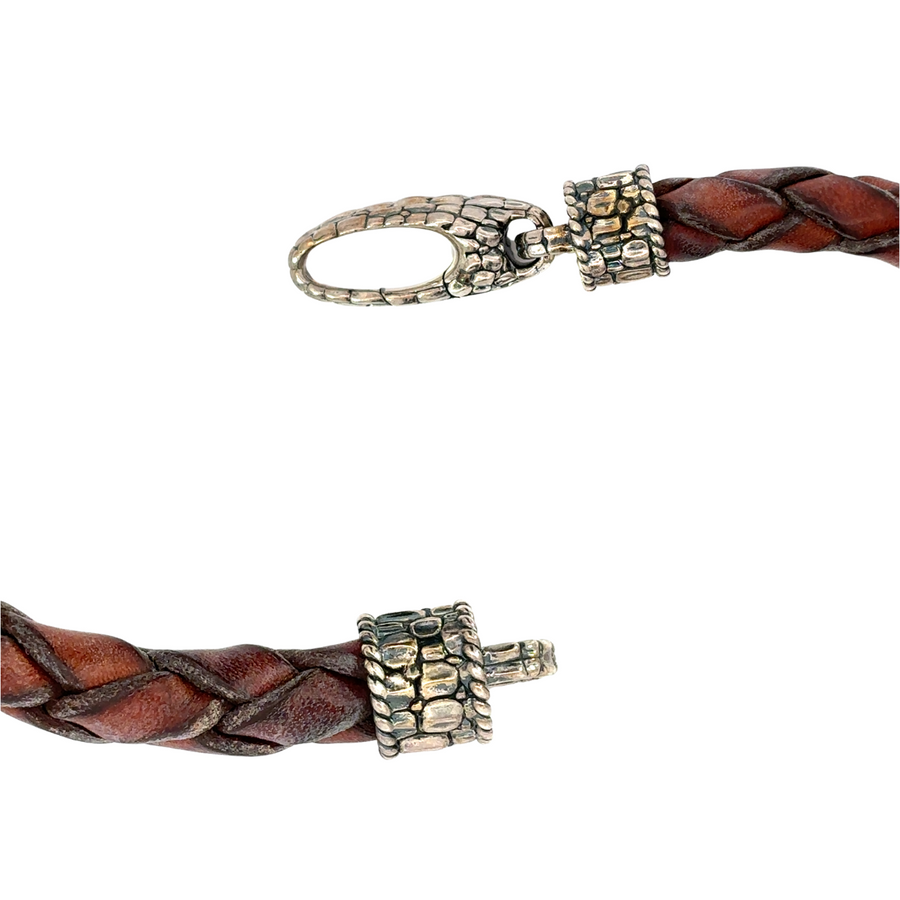 Men’s bracelet with secure clasp in rich brown color