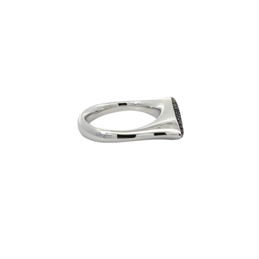 Woman wearing Nano Blue Silver Ring with sophisticated style