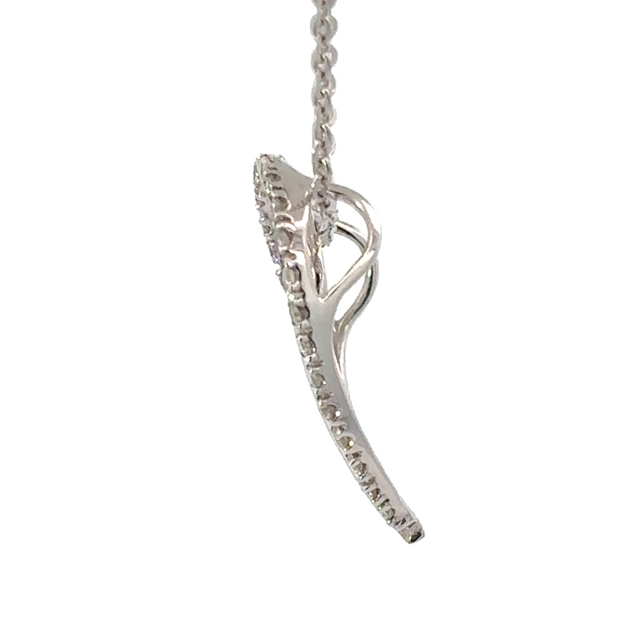 Shimmering white gold PND pendant with diamonds