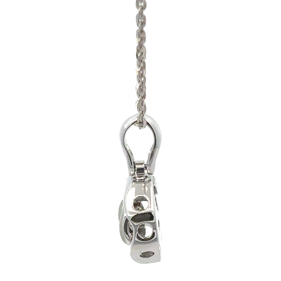 Minimalist white gold pendant suitable for men and women