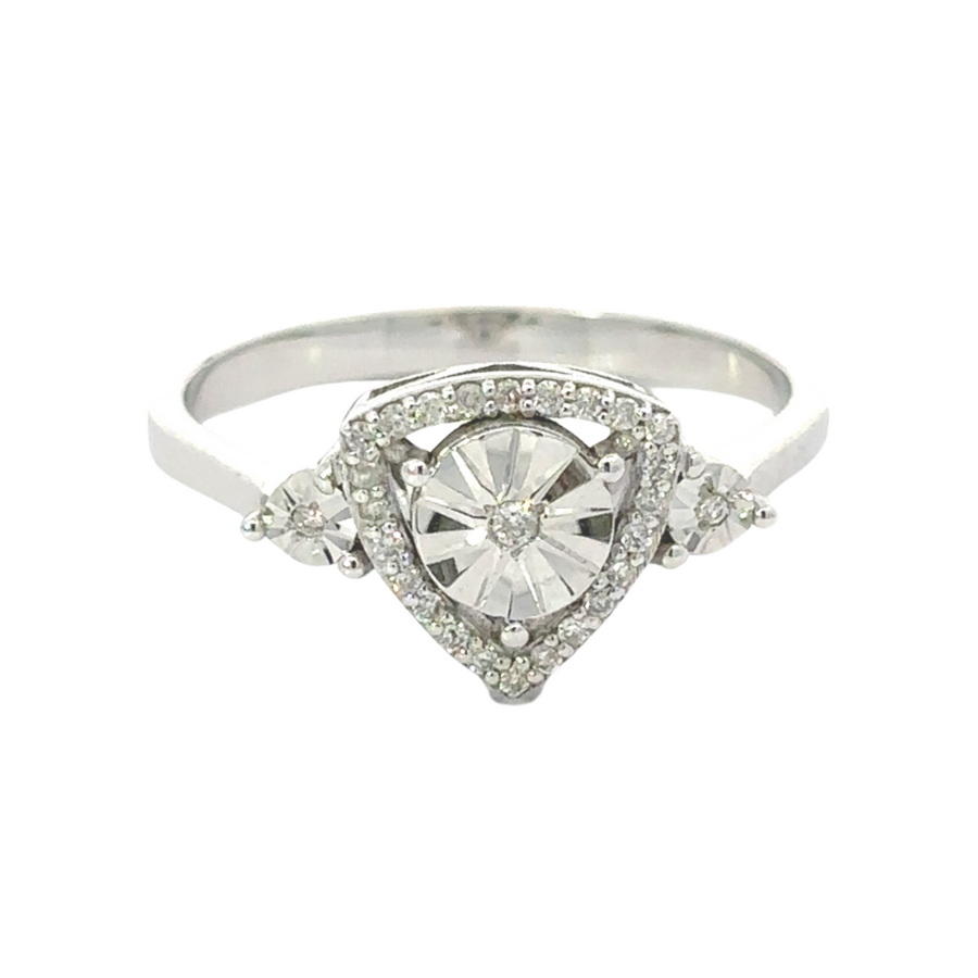 Close-up of 14k gold ring with brilliant diamonds size 7