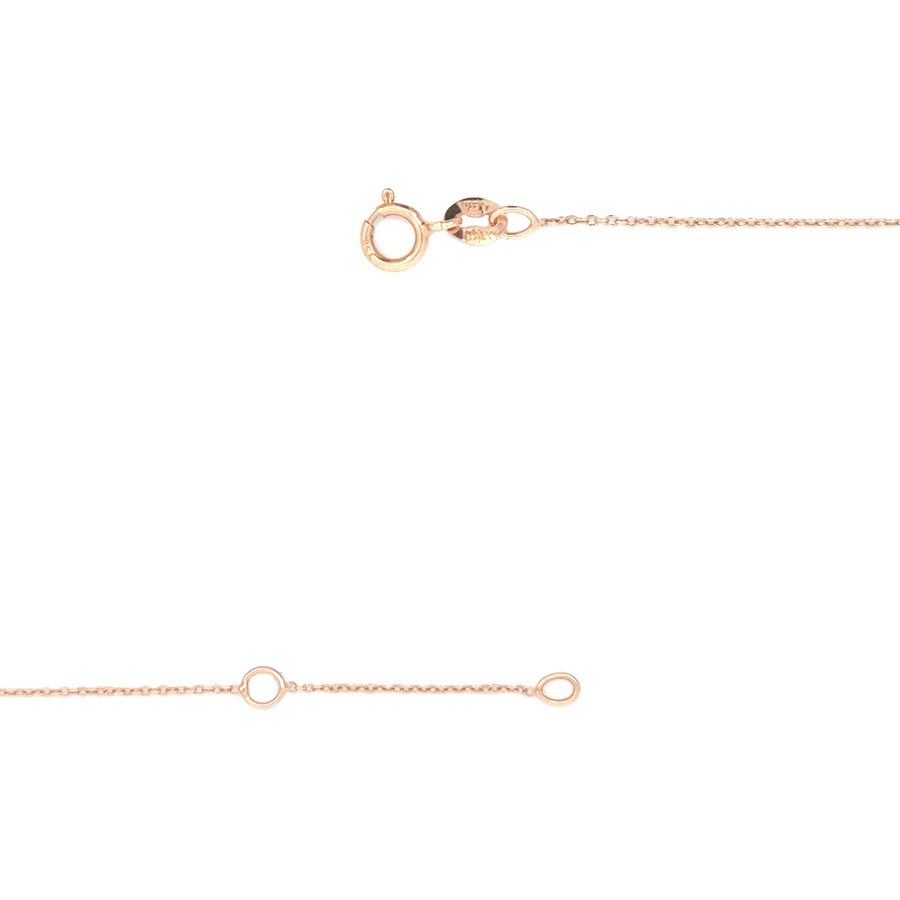 Pendant necklace in 18k rose gold on white background