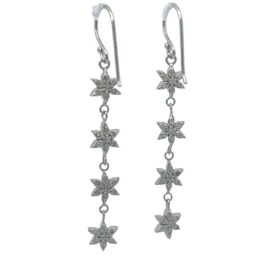 Lightweight silver earrings with intricate 4-flower pattern