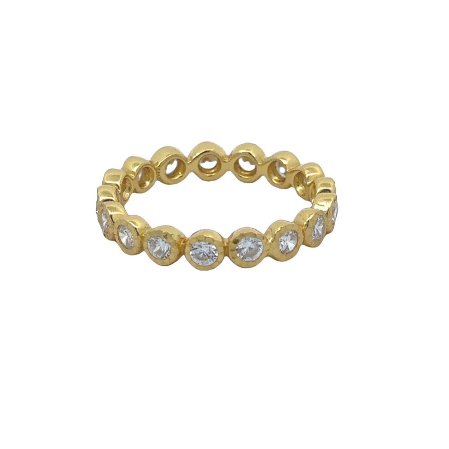 Dazzling women’s ring with CZ accents in silver