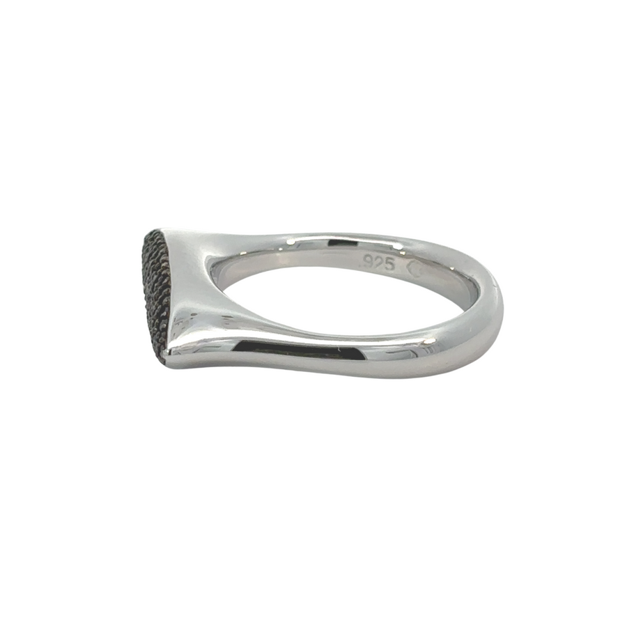 Black Silver Ring - Modern Elegance for Women