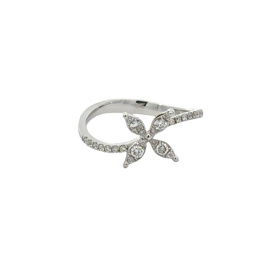 14k Gold Diamond Ring – Timeless Elegance