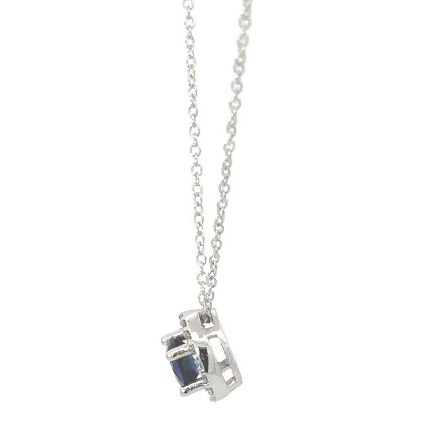 WG Zafiro necklace on adjustable white gold chain