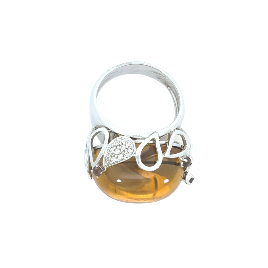 Women’s elegant diamond ring in white gold, size 6