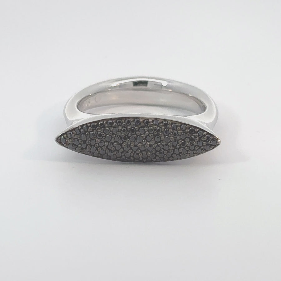 Black Silver Ring - Modern Elegance for Women