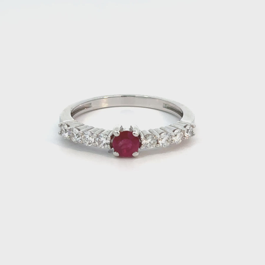 18k Gold Ring with Diamonds and Ruby – Size 6