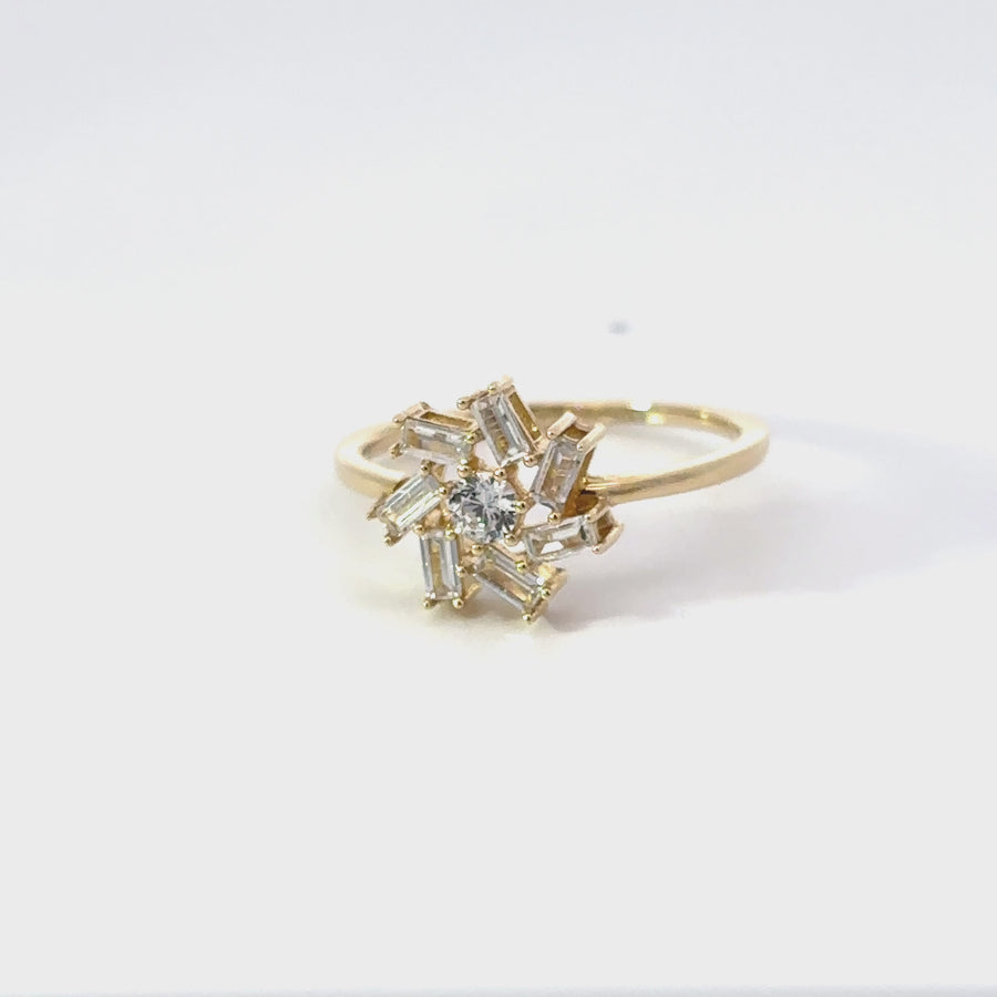 14k Gold Ring with Center Flower CZ for Women, Size 6