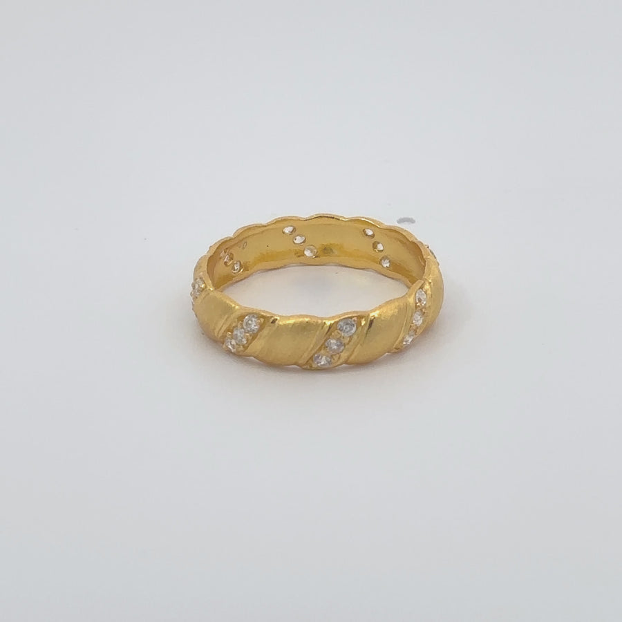 Yellow Gold Ring with CZ & Scratch Design for Women